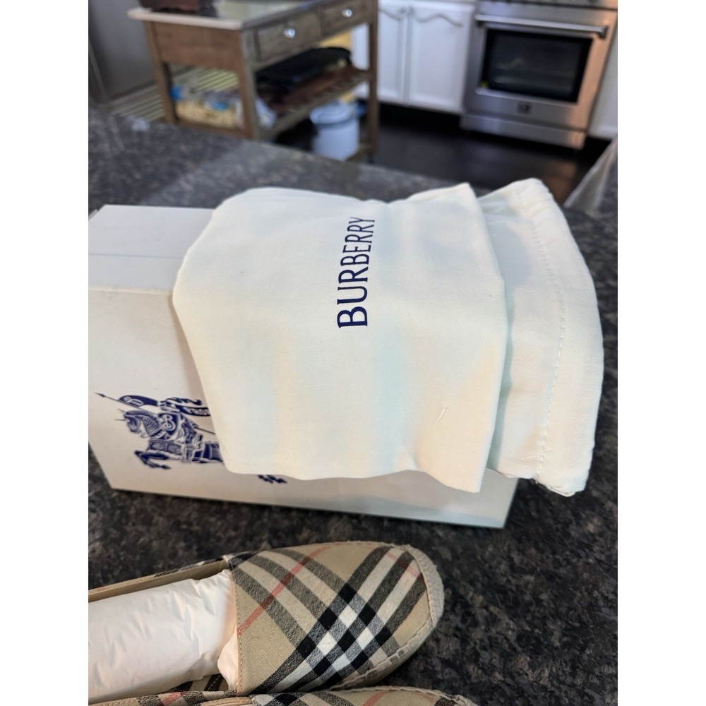 Burberry Check Mews Espadrilles NWB, Bag, Paperwork. Sz 38 7.5‎ Unisex Shoes - Picture 9 of 15